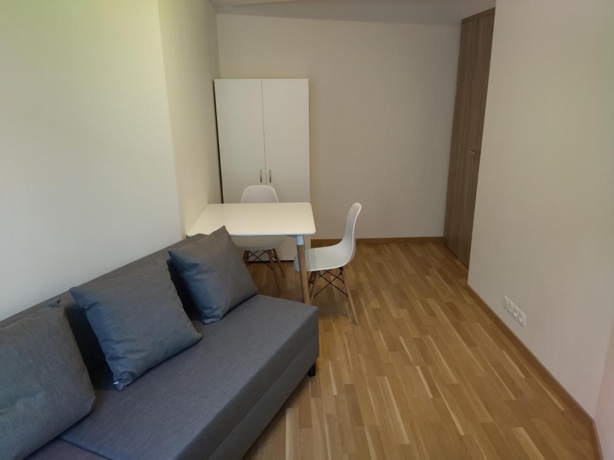 Brand New One Bedroom Apartment #54 In Brand New Building With Free Parking Praga Zewnętrze zdjęcie