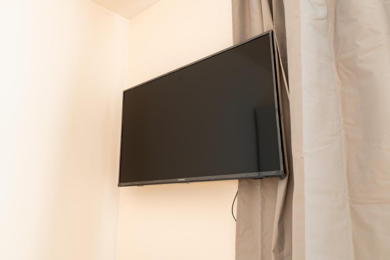Brand New One Bedroom Apartment #54 In Brand New Building With Free Parking Praga Zewnętrze zdjęcie